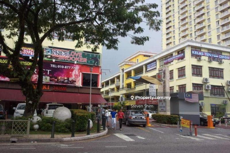 For Sale - Platinum Walk