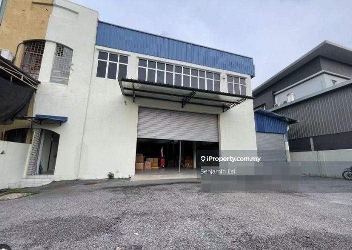 For Sale - Taman Perindustrian KIP 1.5 Storey Semi Detached Factory for Sale