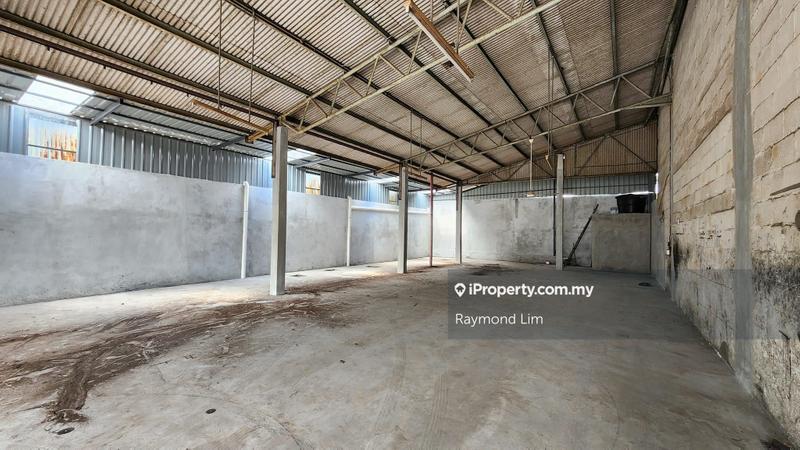 For Rent - Malim Jaya Jalan Suria Berkat Factory Warehouse 3000 sqft
