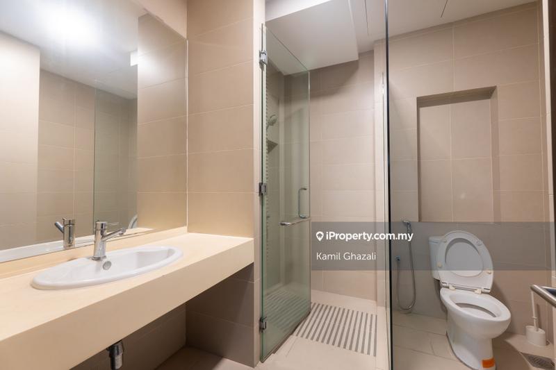 Semi-Detached House for Sale in LAKE VIEW Yara Twinvilla 2.5 Storey Semi-D House, Presint 8 by Kamil Ghazali - iProperty.com.my