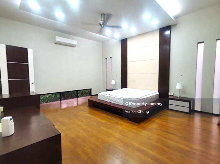 Bungalow House untuk Dijual di Bukit Gita Bayu, Seri Kembangan oleh Venice Chong - iProperty.com.my