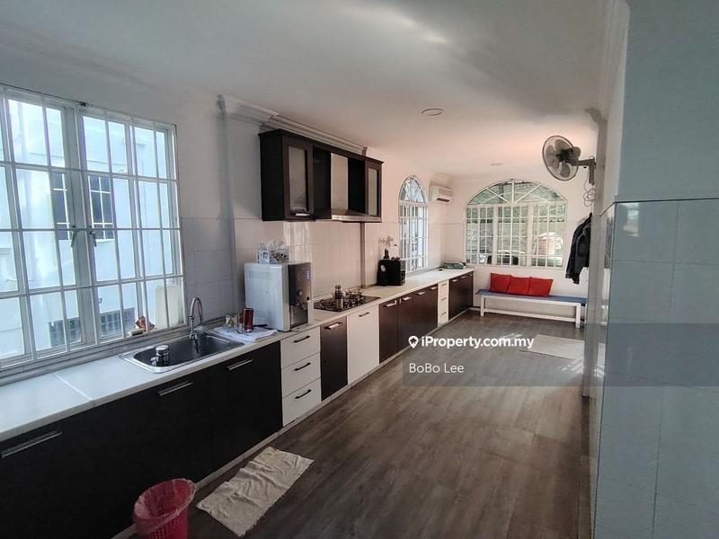 Semi-Detached House for Sale in Taman Overseas Union (Taman Oug), Jalan Klang Lama (Old Klang Road) by BoBo Lee - iProperty.com.my