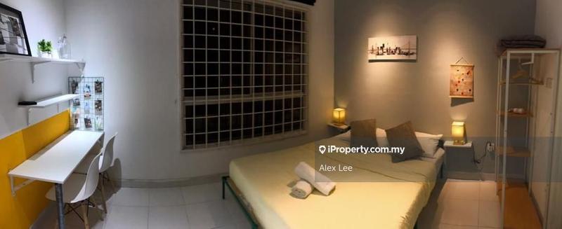 For Rent - Cyberia Crescent 1