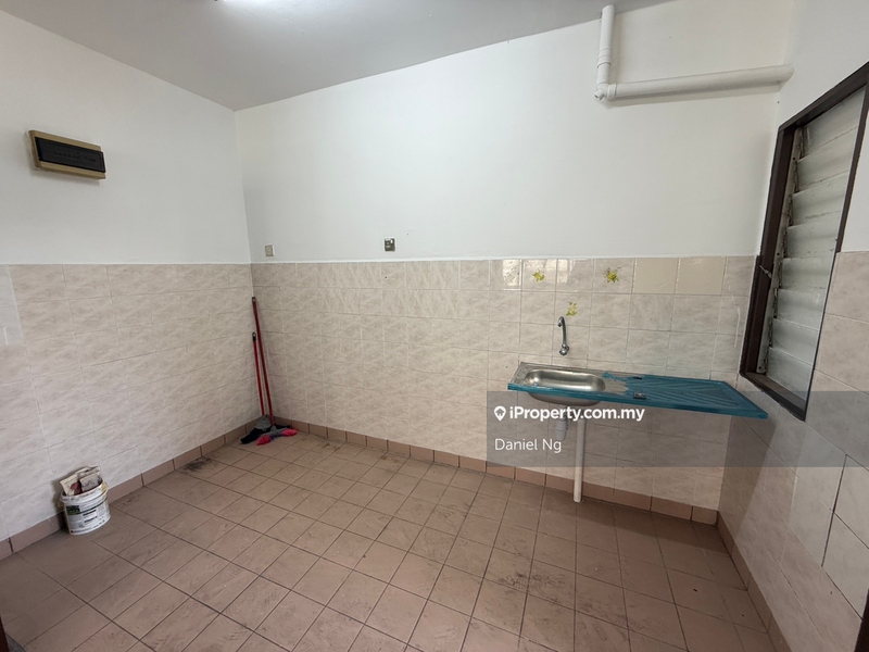 Apartment for Sale in Putra Permai Block B by Daniel Ng - iProperty.com.my