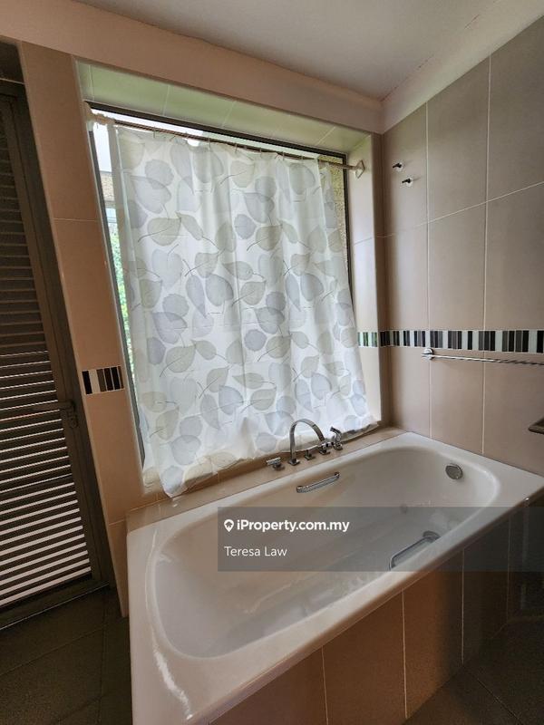 Bungalow House for Sale in Taman Equine, Seri Kembangan by Teresa Law - iProperty.com.my