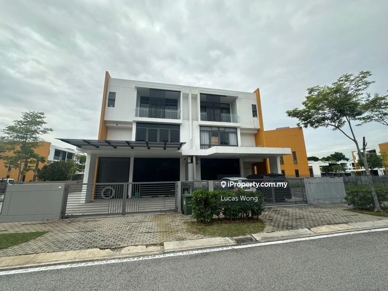 3-storey Terraced House for Sale in Lake Fields, Sungai Besi by Lucas Wong - iProperty.com.my