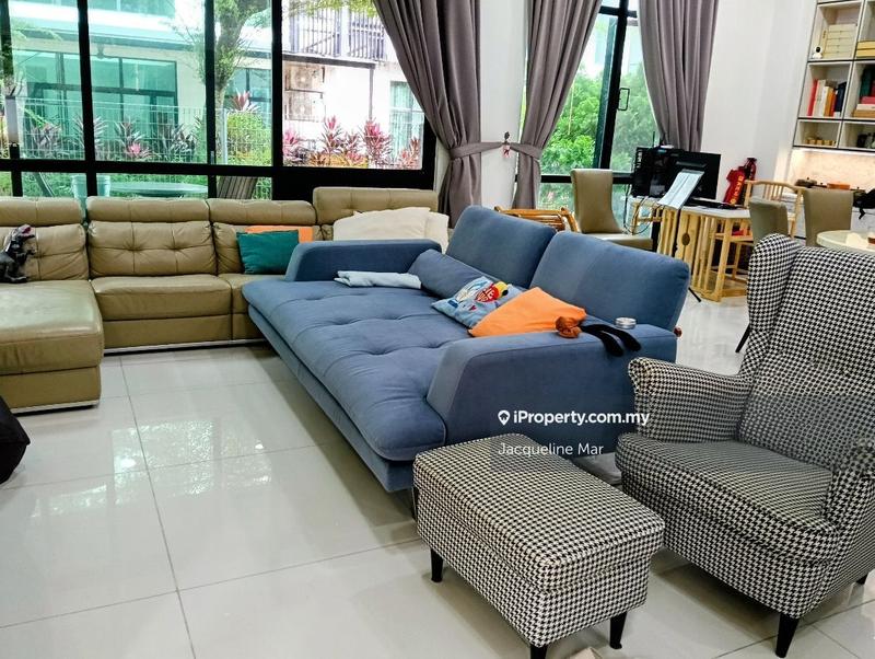 Rumah Berkembar untuk Dijual di Serdang, Seri Kembangan oleh Jacqueline Mar - iProperty.com.my