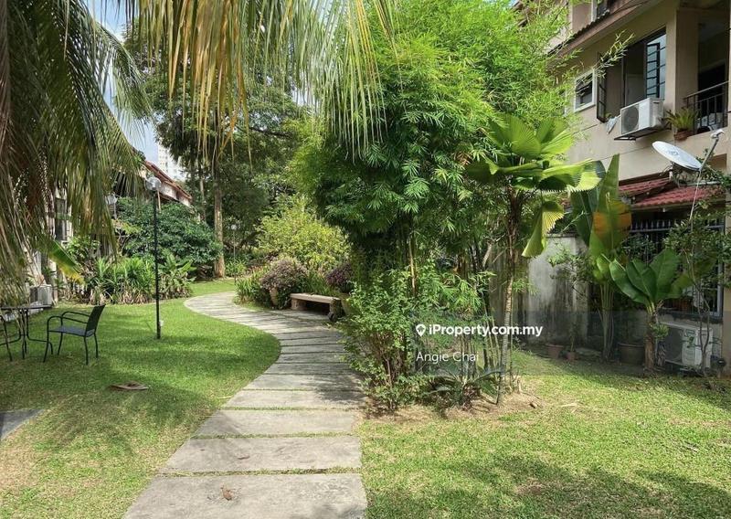 Townhouse for Sale in Sunway Damansara, Kota Damansara by Angie Chai - iProperty.com.my