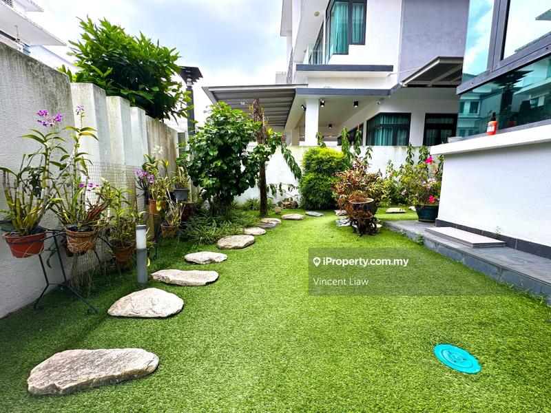 Bungalow House for Sale in Taman Sains Selangor, Kota Damansara by Vincent Liaw - iProperty.com.my