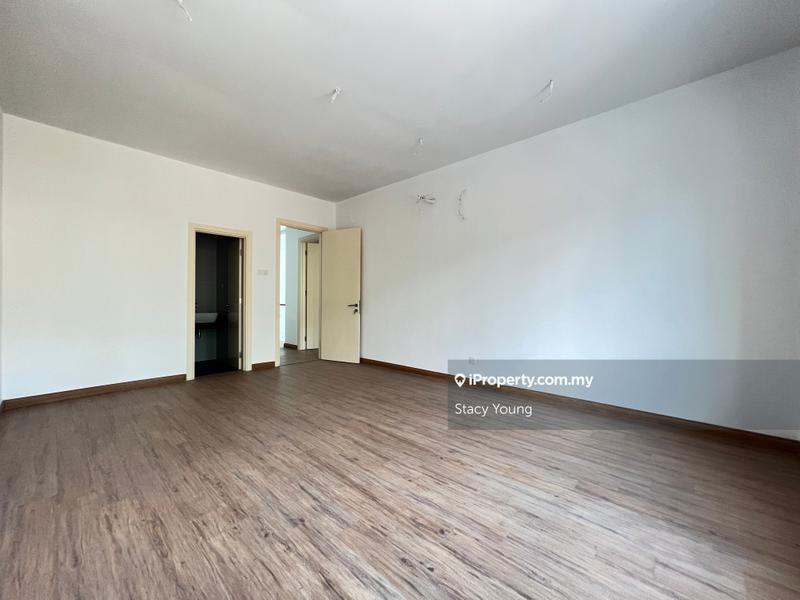 Rumah Berkembar untuk Dijual di Bandar Sungai Long, Cheras oleh Stacy Young - iProperty.com.my