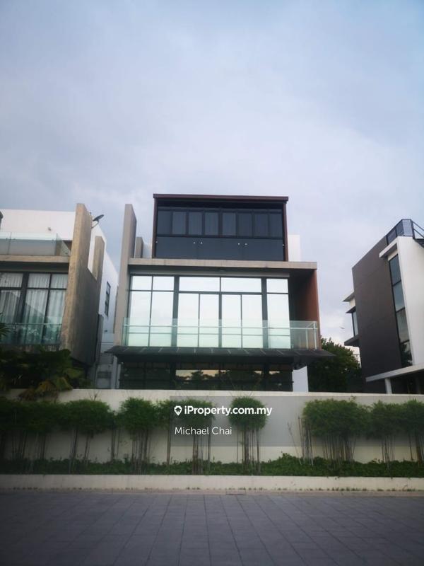 Semi-Detached House for Sale in Lake Edge, Puchong by Michael Chai - iProperty.com.my