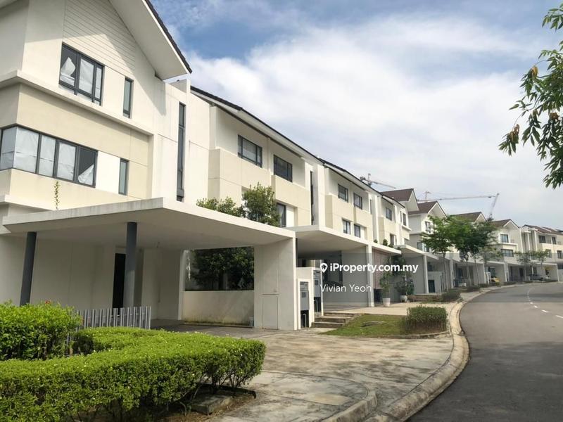 3-storey Terraced House for Sale in [3 Storey SuperLink Hse Endlot] Denai Amaryllis 1, Rawang by Vivian Yeoh - iProperty.com.my