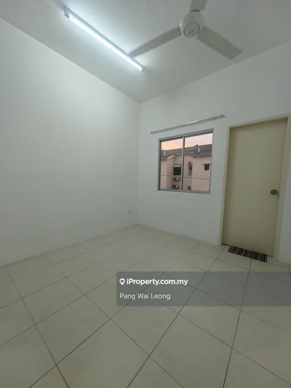 Rumah Berangkai 2 Tingkat untuk Disewa di Iringan Bayu, Seremban oleh Pang Wai Leong - iProperty.com.my