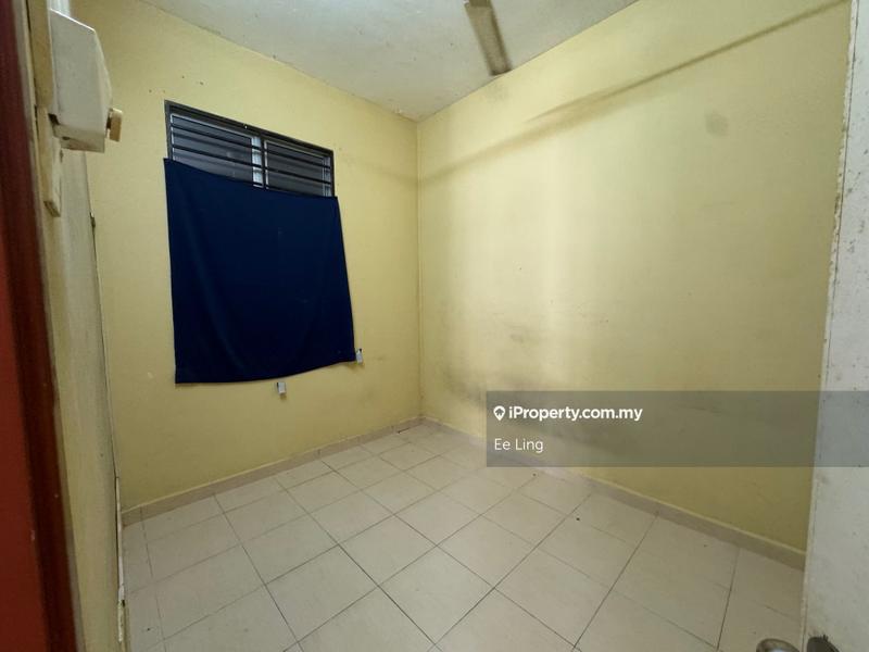 Rumah Berkembar untuk Dijual di Taman Kipark, Puchong oleh Ee Ling - iProperty.com.my