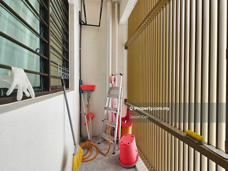 Service Residence for Sale in Putra Residence by Jason Ooi - iProperty.com.my