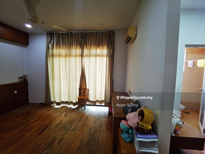 3-storey Terraced House for Sale in Air Leleh, Semabok by Robin Soong - iProperty.com.my