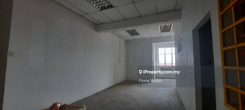 For Rent - Pusat Niaga Taman Semabok Perdana