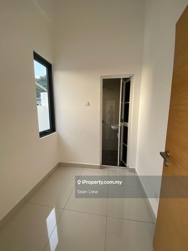 4-storey Terraced House for Sale in Damansara Perdana, Selangor by Sean Liew - iProperty.com.my