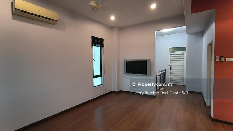 Condominium for Sale in Atmosfera Kondominium by Henry Butcher Real Estate S/B - iProperty.com.my
