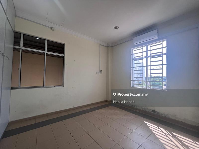 Warehouse for Rent in Kota Bharu, Kelantan by Nabila Nazori - iProperty.com.my