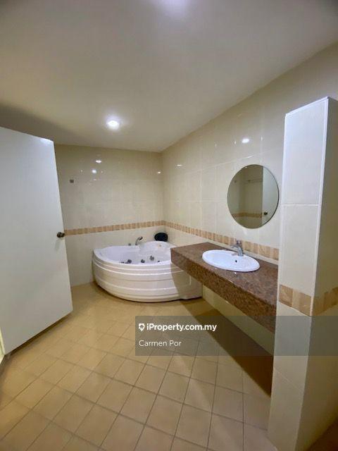 Condominium for Rent in Putra Marine Resort by Carmen Por - iProperty.com.my