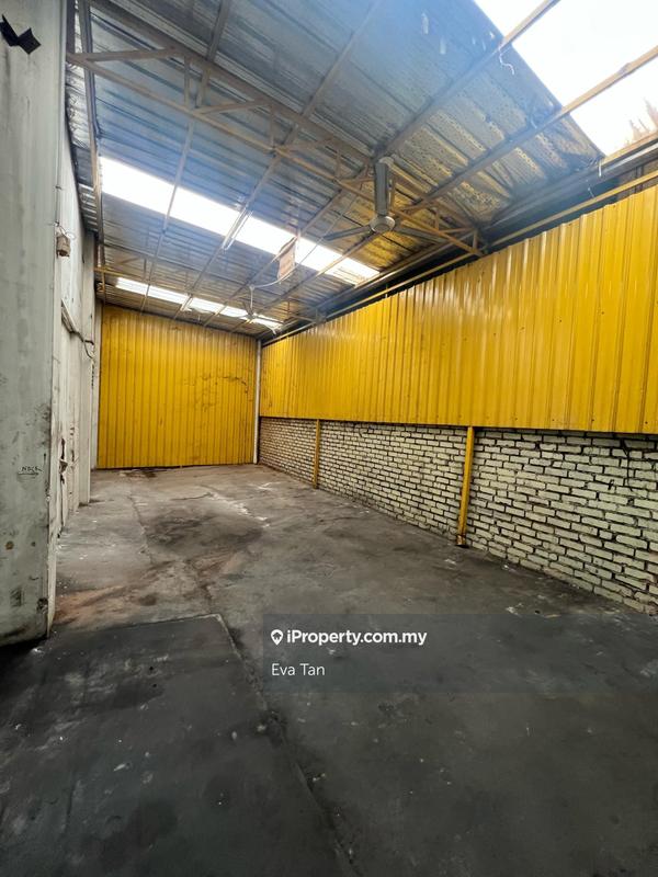 Kilang Berkembar untuk Dijual di Taman Tan Sri Yaacob, Johor Bahru oleh Eva Tan - iProperty.com.my