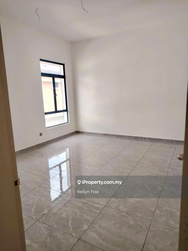 Cluster House for Sale in f8l85, Jasin by Kellyn Foo - iProperty.com.my
