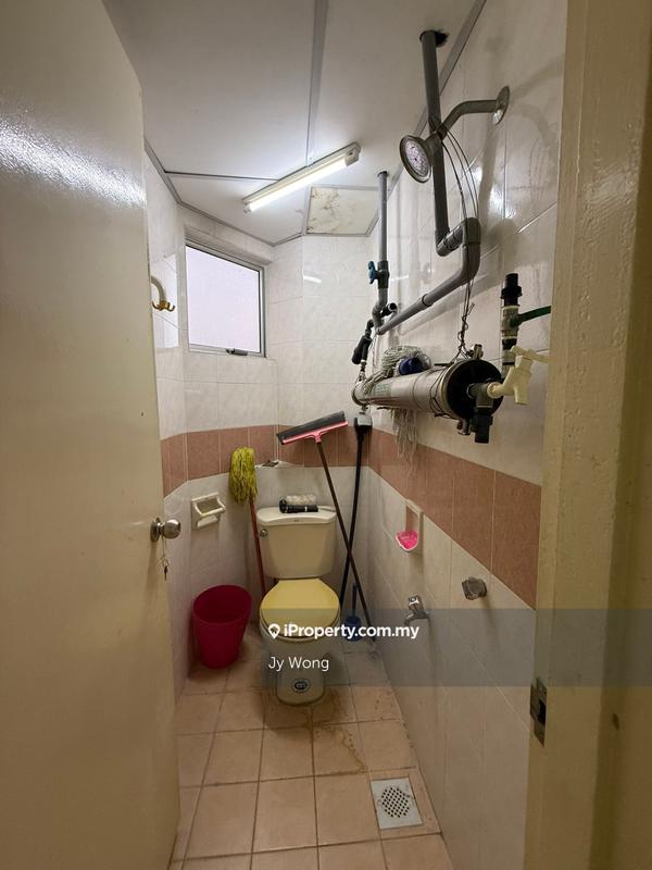 Condominium for Sale in La Vista Condominiums by Jy Wong - iProperty.com.my