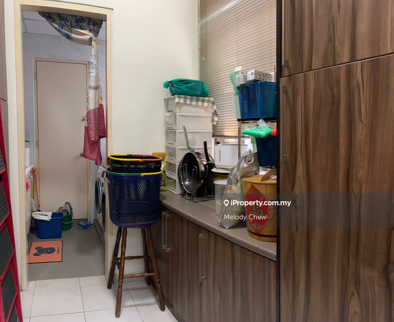 For Sale - 2 Hampshire