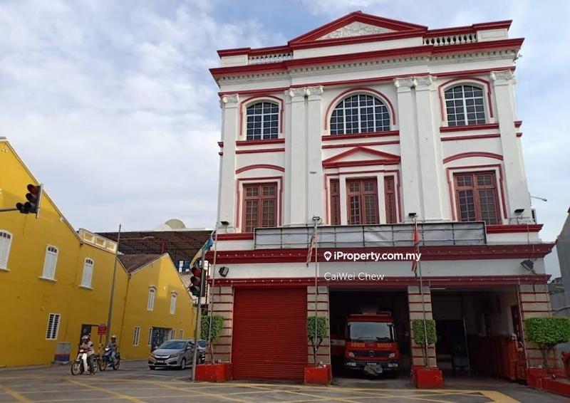 For Sale - 2.5 Storey Heritage House at Georgetown