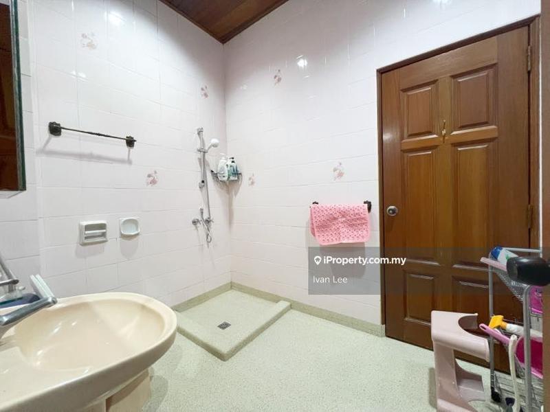 Bungalow House untuk Dijual di Taman Tun Dr. Ismail, Kuala Lumpur oleh Ivan Lee - iProperty.com.my