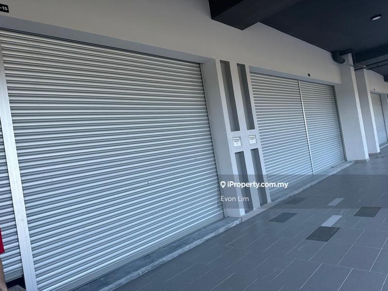 For Rent - Netizen Shop / Office Facing main road next MRT