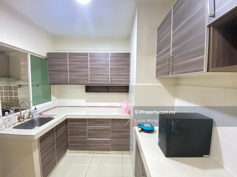 Kondominium untuk Dijual di First Residence (Residensi Unggul) oleh Lucas Wong - iProperty.com.my