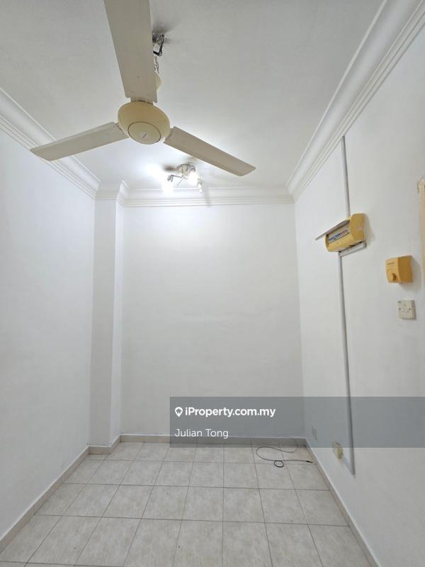 Rumah Teres 2-Tingkat untuk Dijual di Taman Desa Indah, Nilai oleh Julian Tong - iProperty.com.my