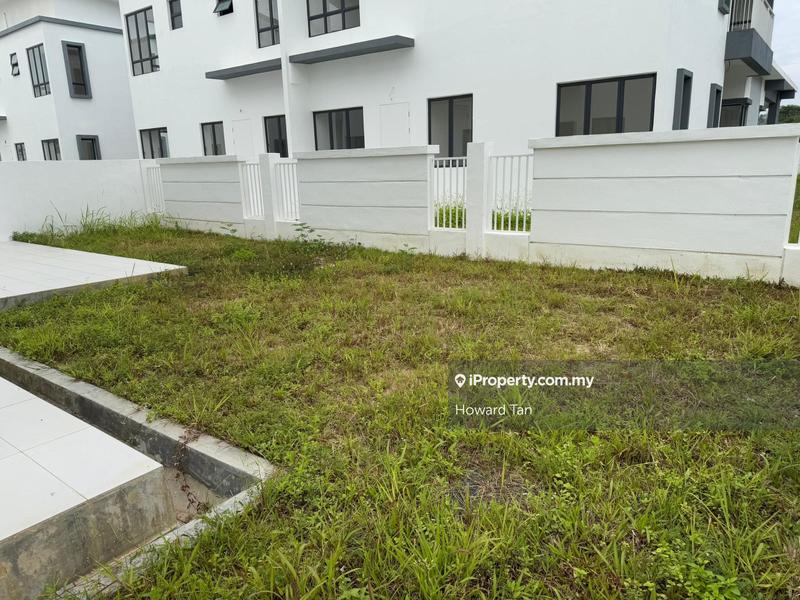 Semi-Detached House for Sale in Kemayan Height, Seremban 2 by Howard Tan - iProperty.com.my