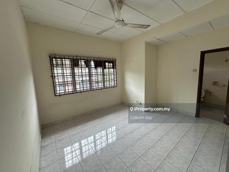 Rumah Berangkai 2 Tingkat untuk Dijual di Taman Seri Putra 2, Sungai Buloh oleh Coburn Soy - iProperty.com.my