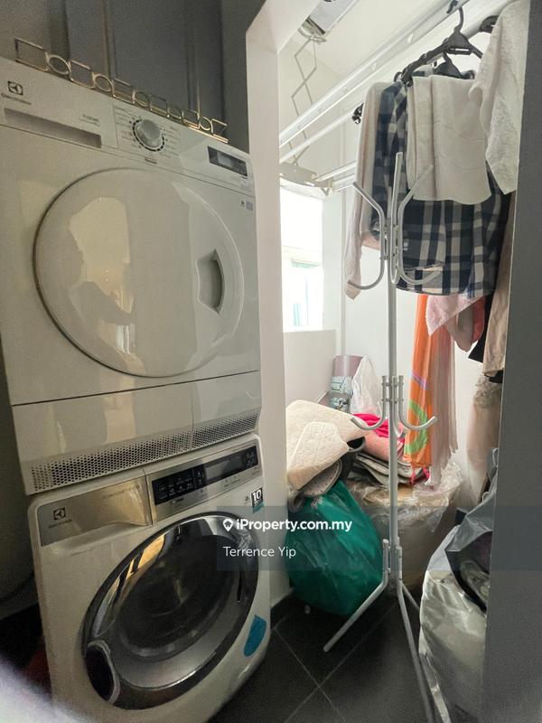 Service Residence for Sale in Regalia Residence by Terrence Yip - iProperty.com.my