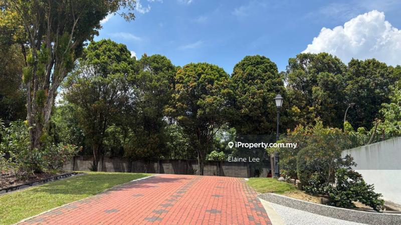 Overview of the Surrounding Environment and View