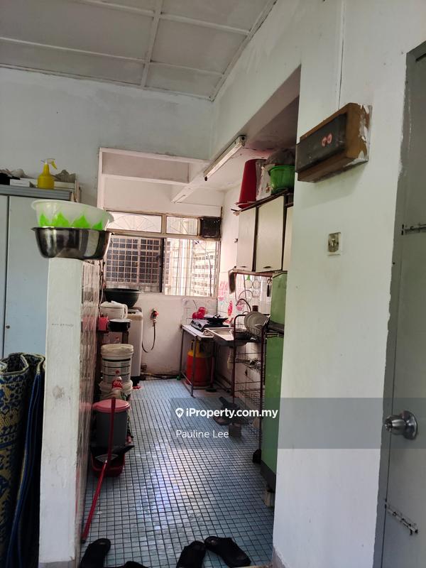 Rumah Pangsa untuk Dijual di Kuchai Entrepreneurs Park oleh Pauline Lee - iProperty.com.my