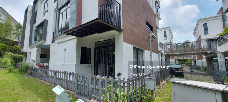 Townhouse for Sale in Taman Equine, Seri Kembangan by Chai M Y - iProperty.com.my