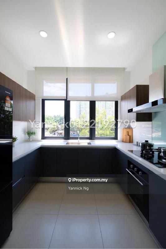 Townhouse for Sale in Seri Kembangan, Seri Kembangan by Yannick Ng - iProperty.com.my