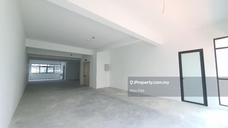 Shop / Office for Sale in Seri Kembangan, Selangor by Max Pek - iProperty.com.my