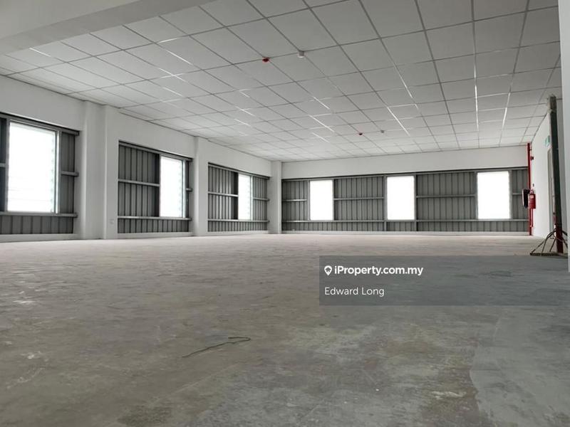 For Rent - Brand New with Cargo Lift