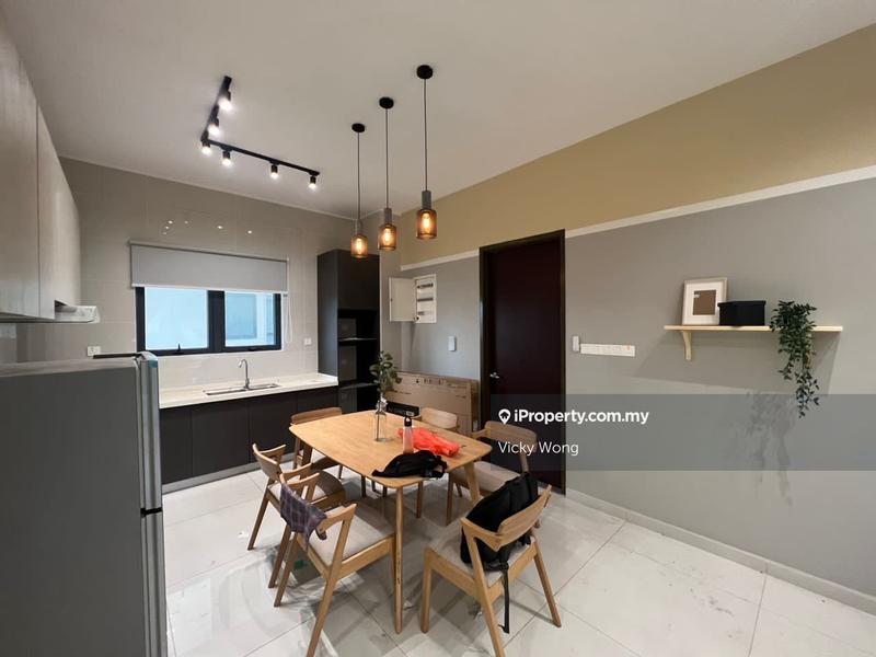 For Sale - Bay Point @ Country Garden Danga Bay