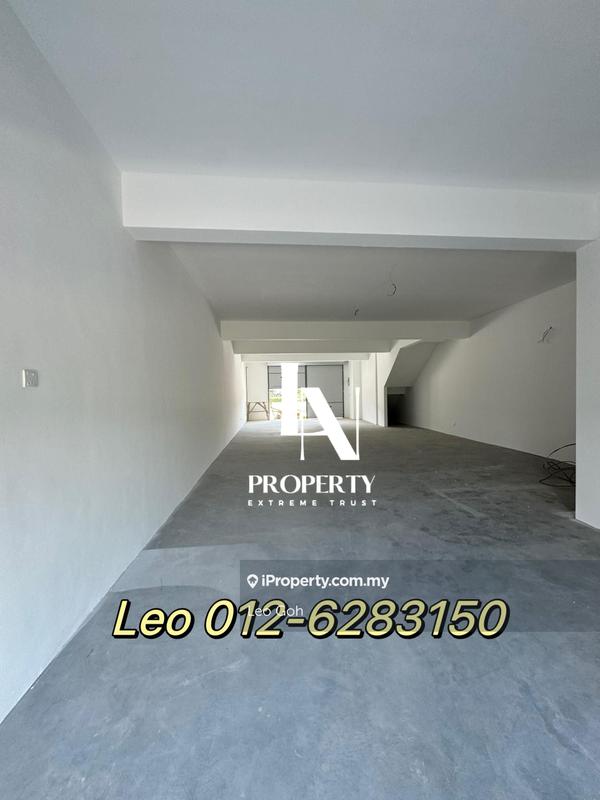 For Rent - Seremban Highway beside 2storey Shop 22x90 Facing Mainroad Brand new red brick design