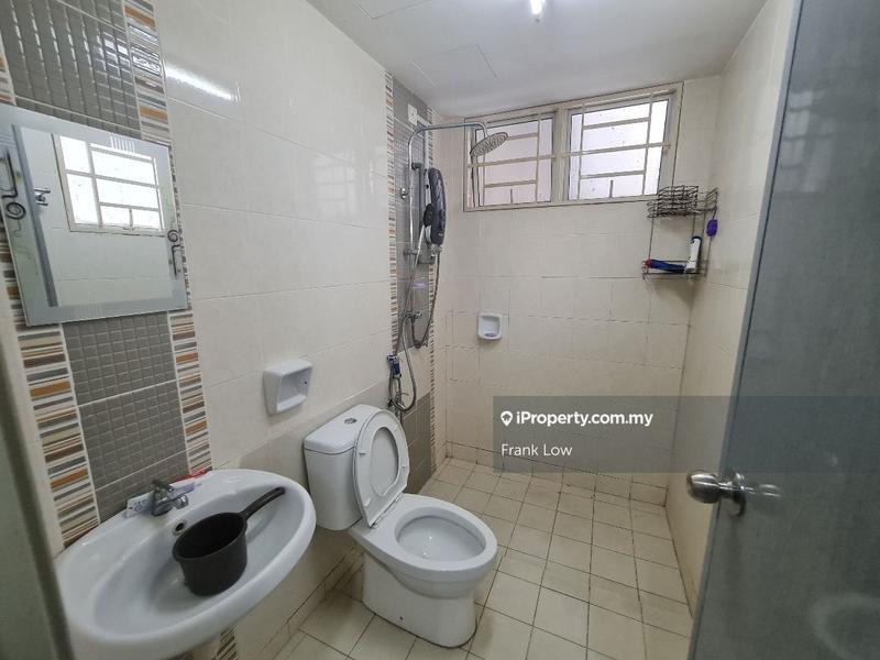 Kondominium untuk Dijual di Banjaria Court oleh Frank Low - iProperty.com.my