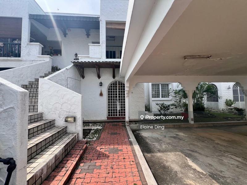 Townhouse for Rent in Country Heights, Kajang by Elaine Ding - Exterior - iProperty.com.my