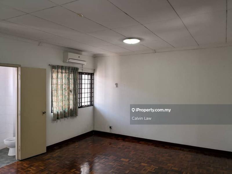 Rumah Berangkai 2.5 Tingkat untuk Dijual di Bandar Utama 7, Bandar Utama oleh Calvin Law - iProperty.com.my