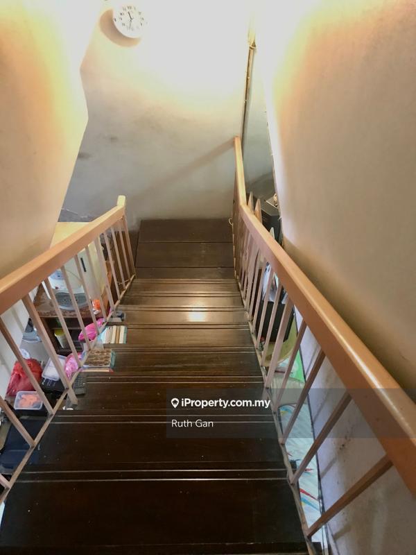 Rumah Teres 2-Tingkat untuk Dijual di Taman Mayang, Petaling Jaya oleh Ruth Gan - iProperty.com.my