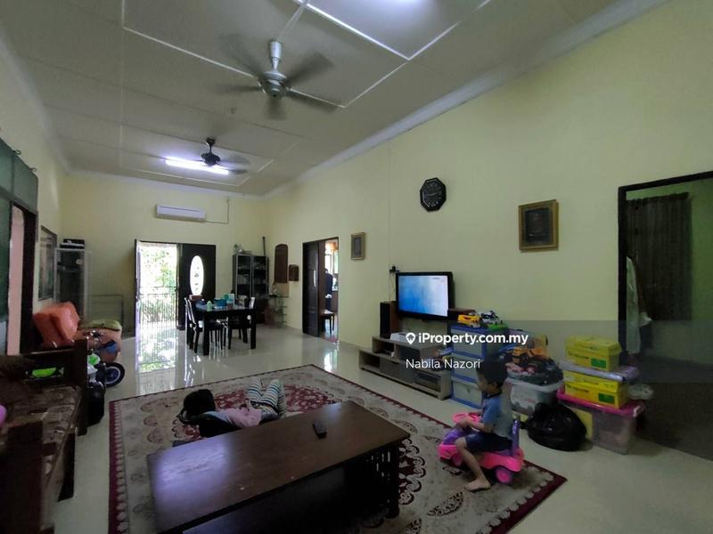 Banglo untuk Dijual di Pasir Hor, Kota Bharu oleh Nabila Nazori - iProperty.com.my
